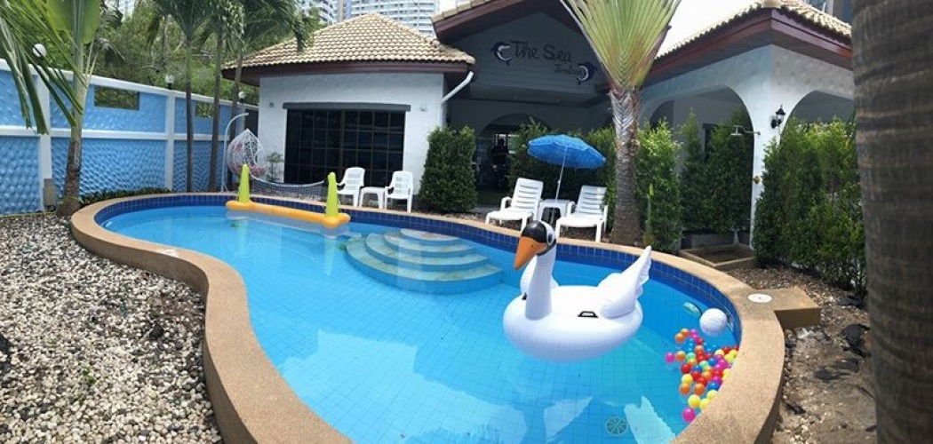3 Bedrooms Villa