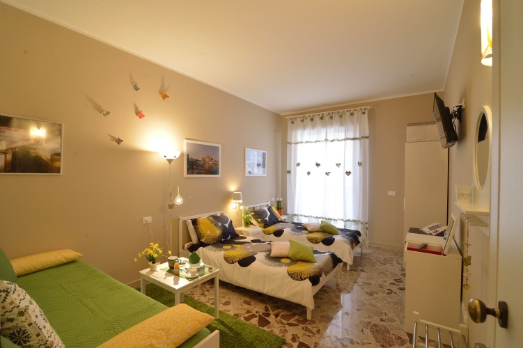 Standard Quadruple room