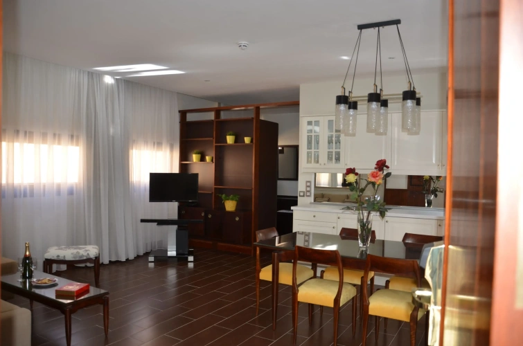 Deluxe Suite
