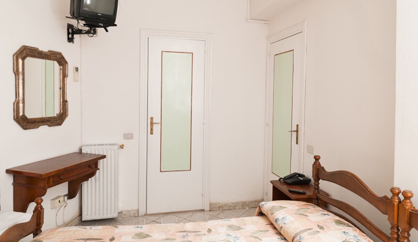 Economy Single room