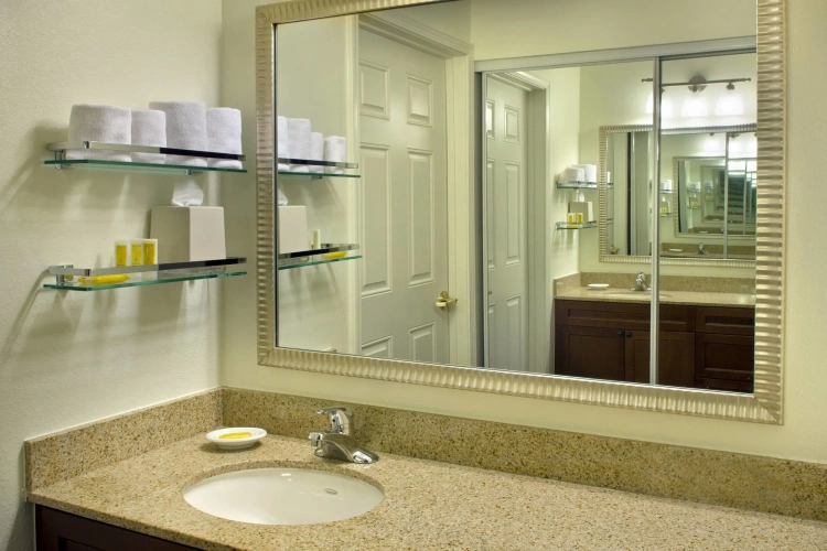 1 Bedroom Suite