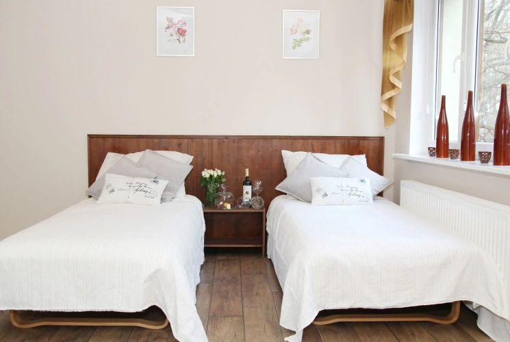 2 Bedrooms Apartment