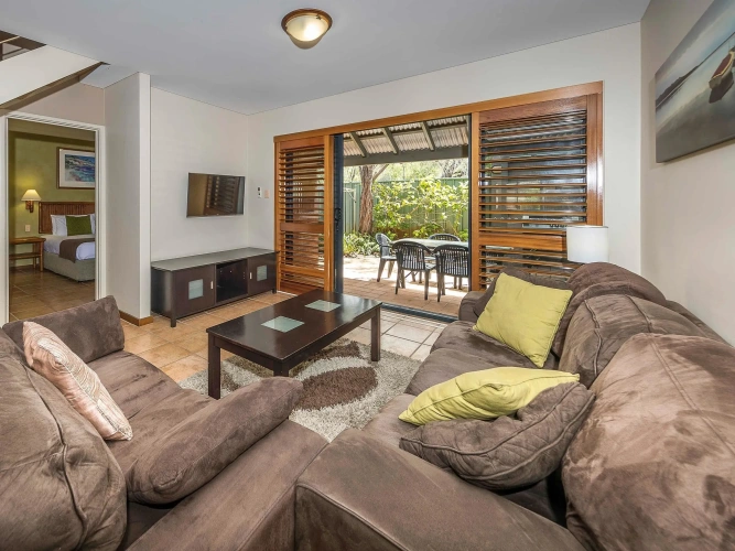 3 Bedrooms Bungalow