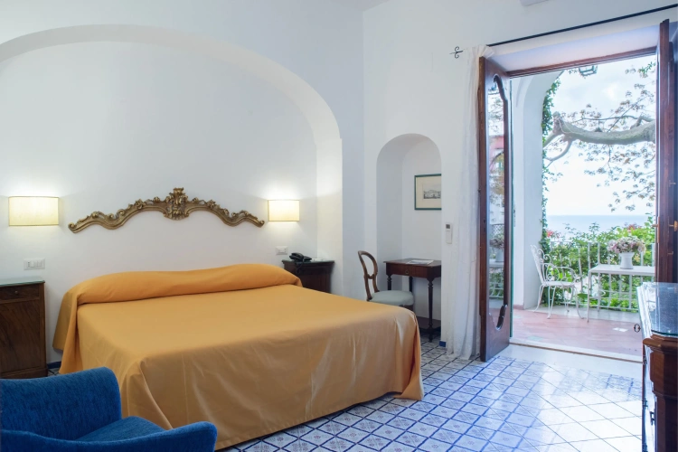 Standard Double room with garden view