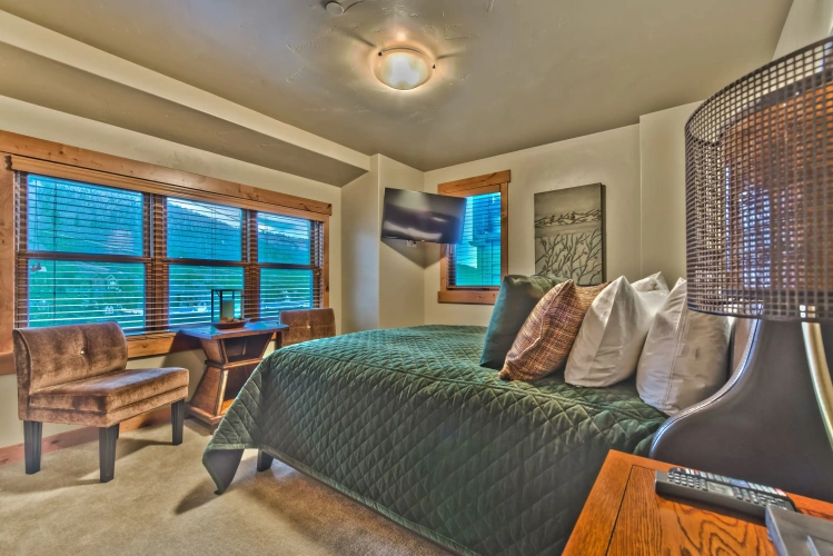 4 Bedrooms Cottage