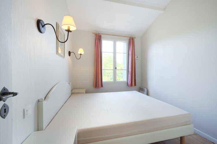 3 Bedrooms Cottage