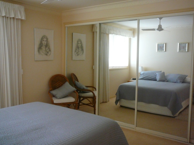 Deluxe Double room with balcony and beachfront