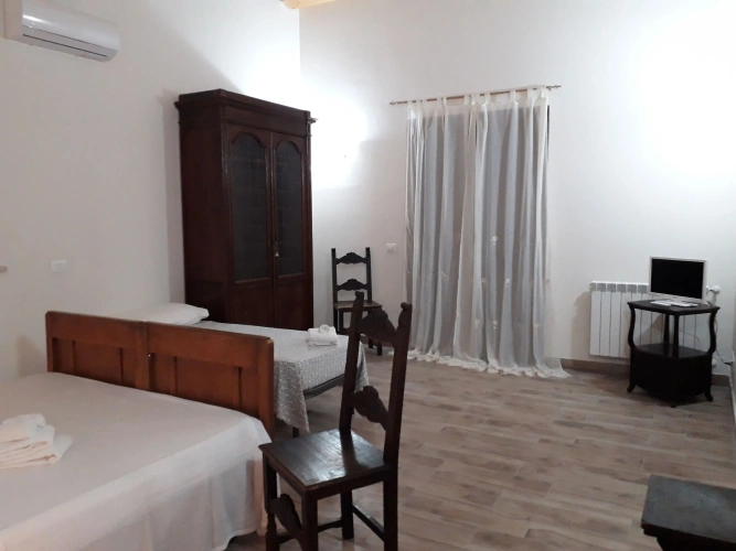 2 Bedrooms Standard Quadruple Family room
