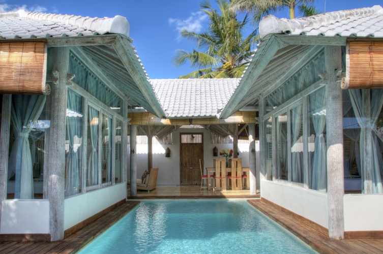 2 Bedrooms Double Villa