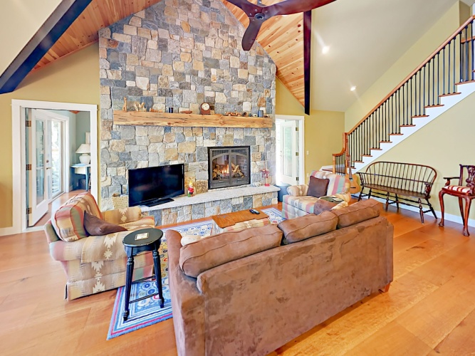 3 Bedrooms Cottage with balcony