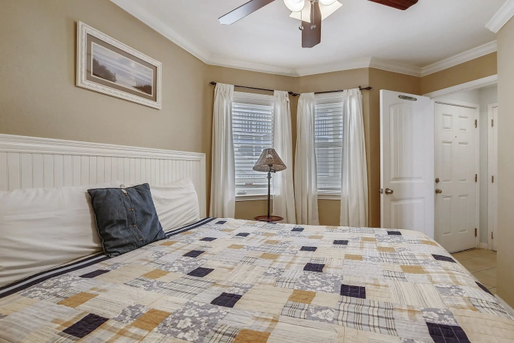 1 Bedroom Standard room with balcony