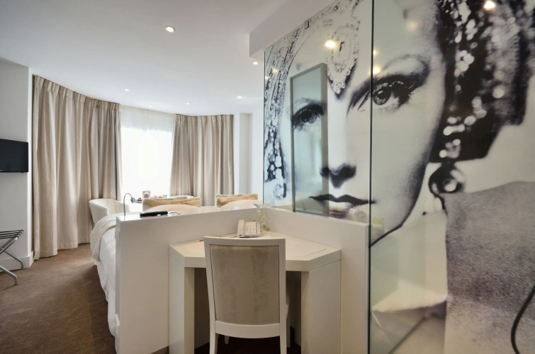 Prestige room