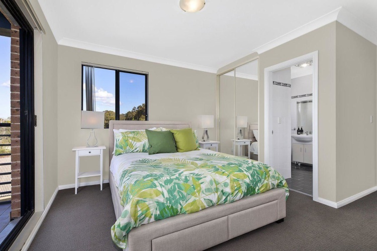 3 Bedrooms Apartment