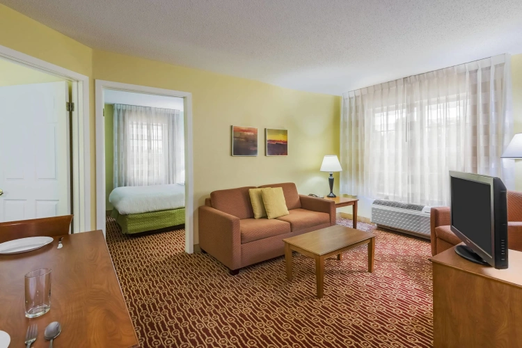 2 Bedrooms Suite