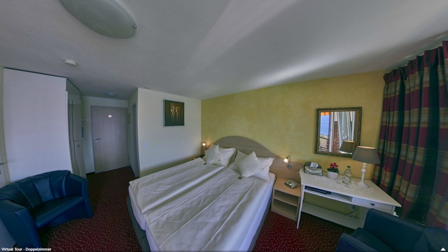 Standard Double room with lake view