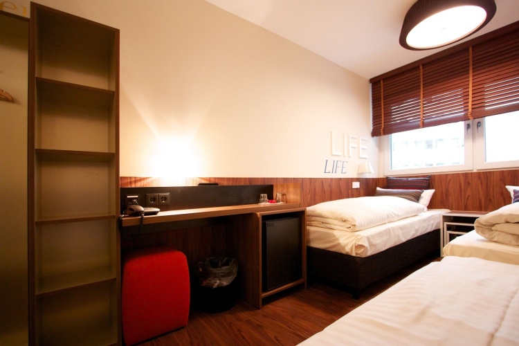 Standard Twin room