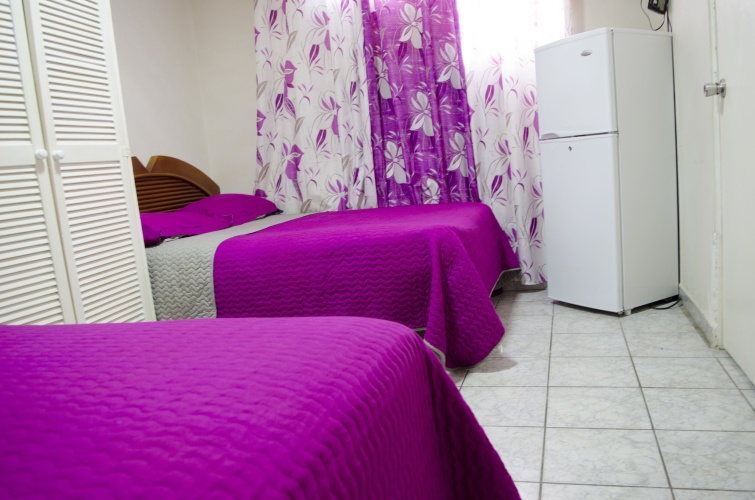 1 Bedroom Comfort Double Basement room