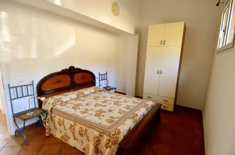 2 Bedrooms Quadruple Apartment