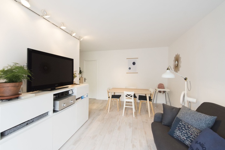 3 Bedrooms Apartment