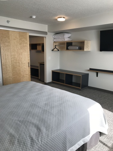 1 Bedroom Deluxe Suite