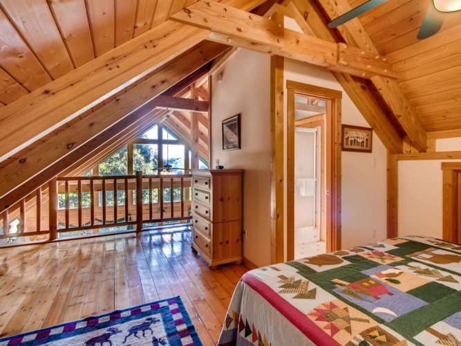 2 Bedrooms Standard room with mountain view