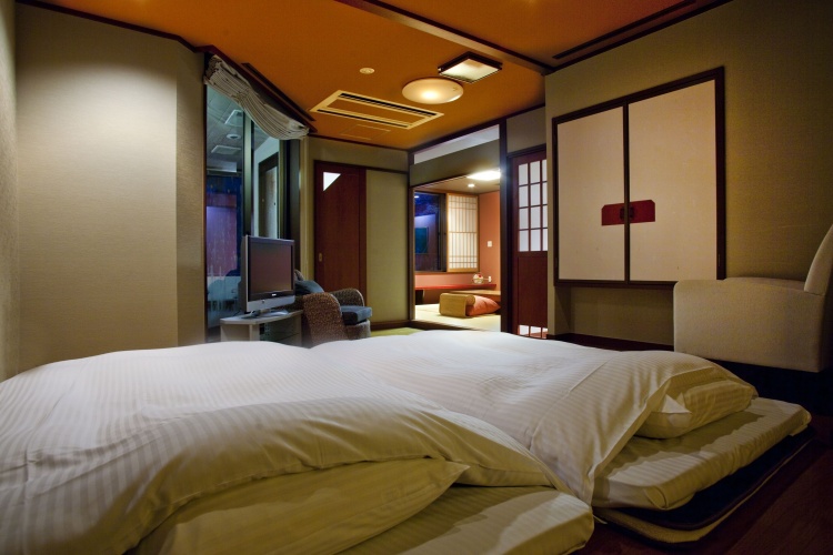 Luxury Twin Suite