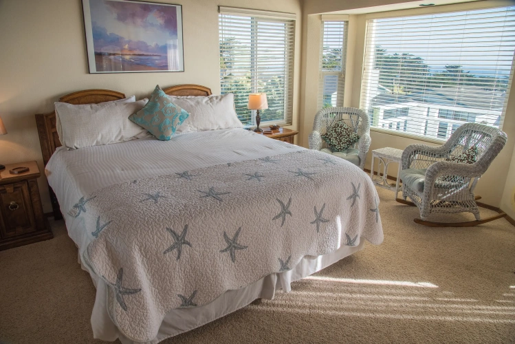 3 Bedrooms Cottage with balcony