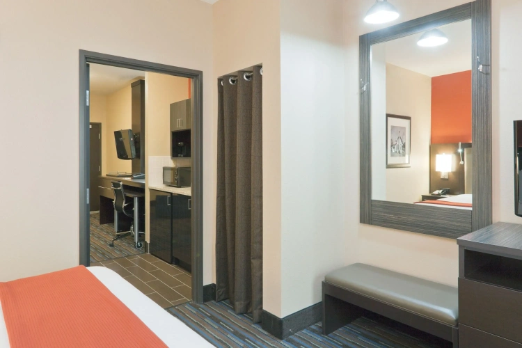 Double Suite