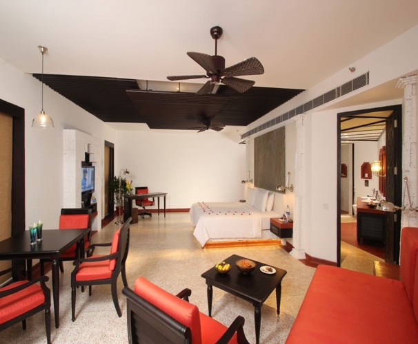 Deluxe Suite with balcony and with view