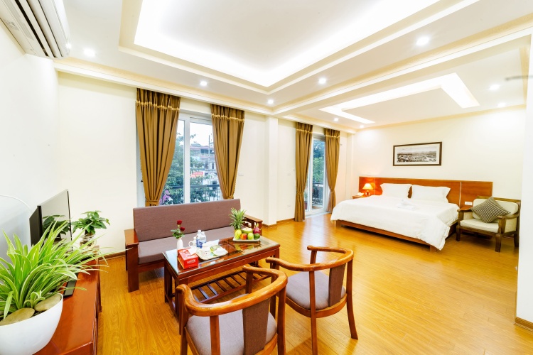 Executive Suite with city view