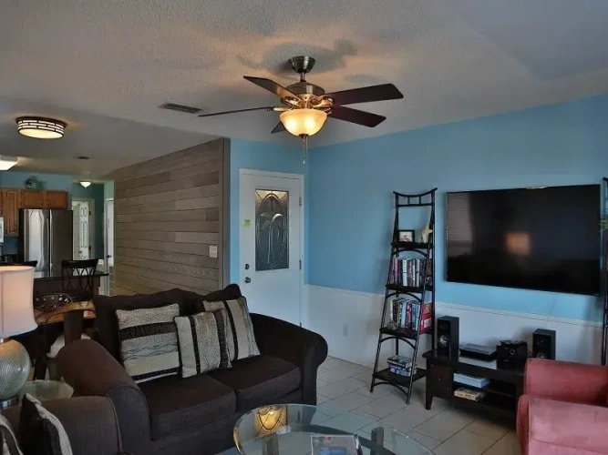 3 Bedrooms Duplex Cottage with balcony and beachfront