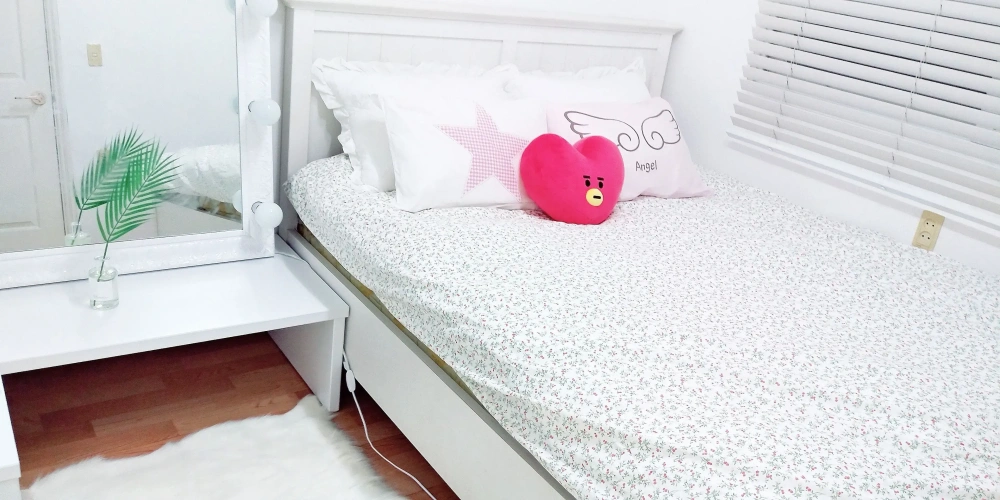Bed in Dorm (female dorm)