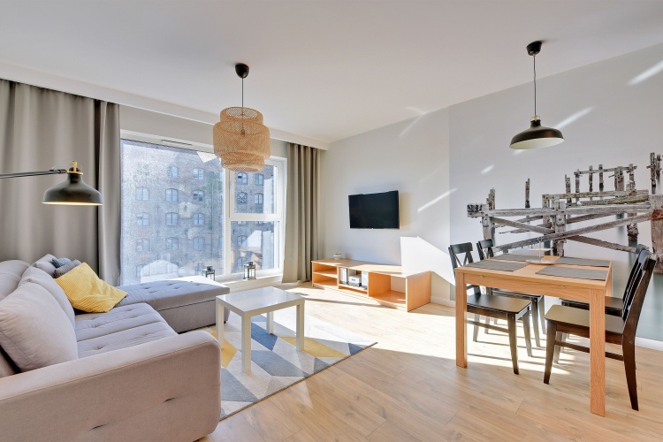 1 Bedroom Apartment with balcony