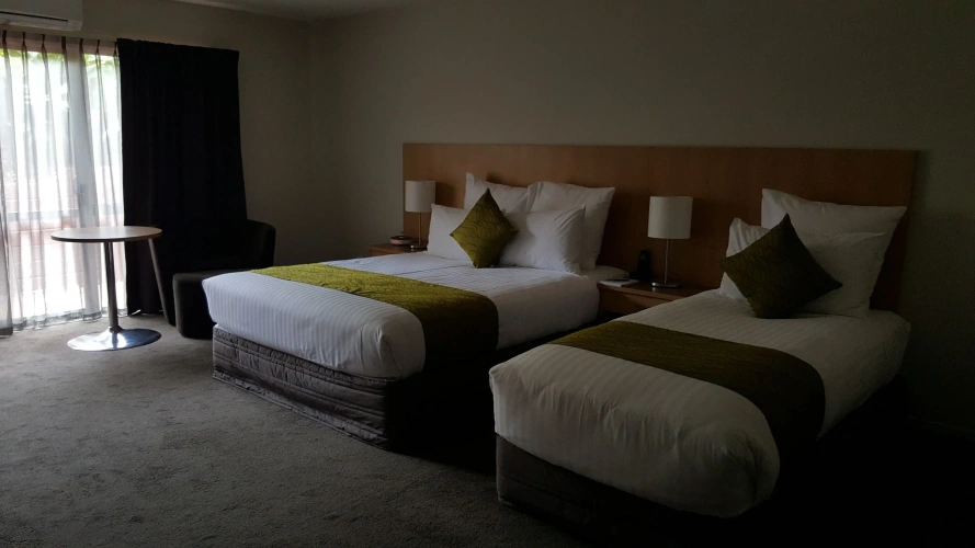 Deluxe Twin Suite