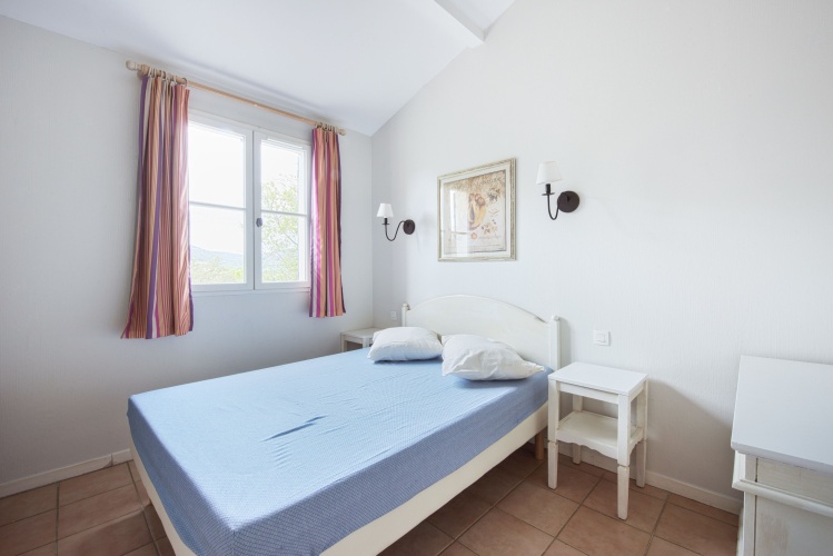 2 Bedrooms Cottage