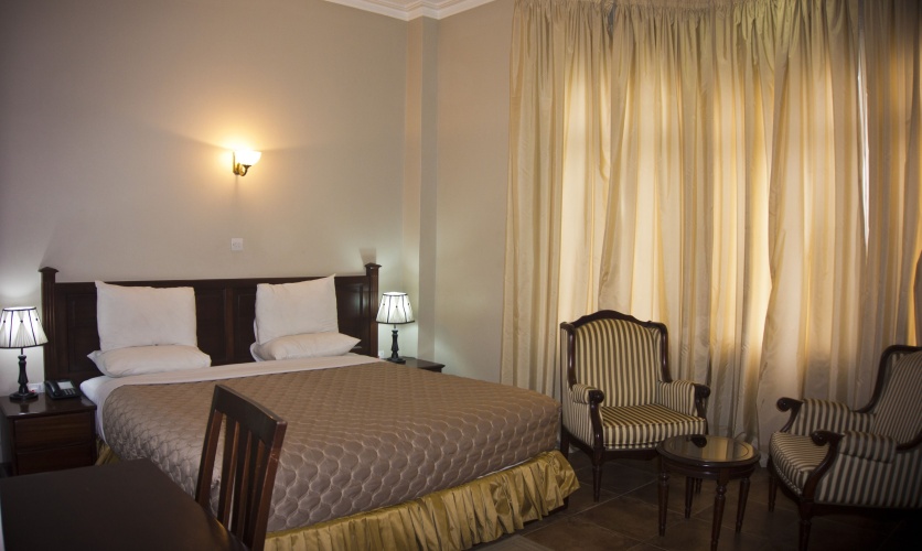 Deluxe Suite