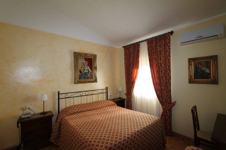 Standard Double room with view