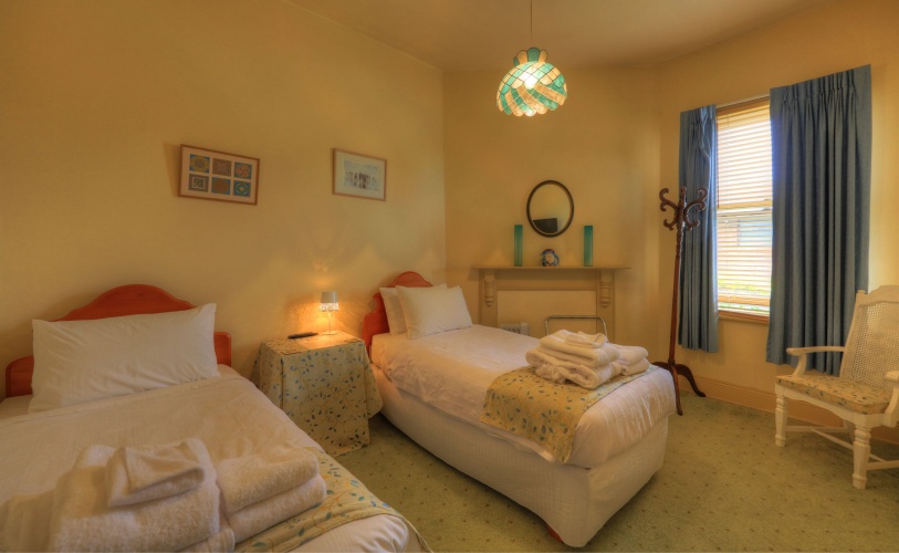 Economy Twin room