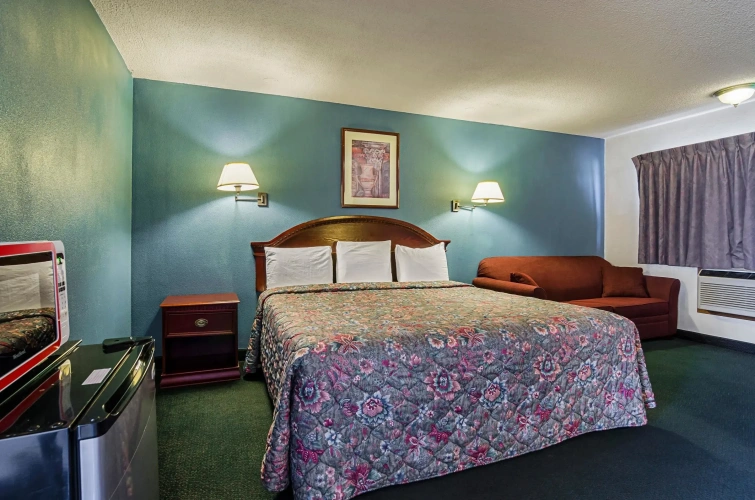 Standard Double Basement room