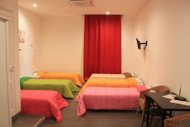 Bed in Dorm
