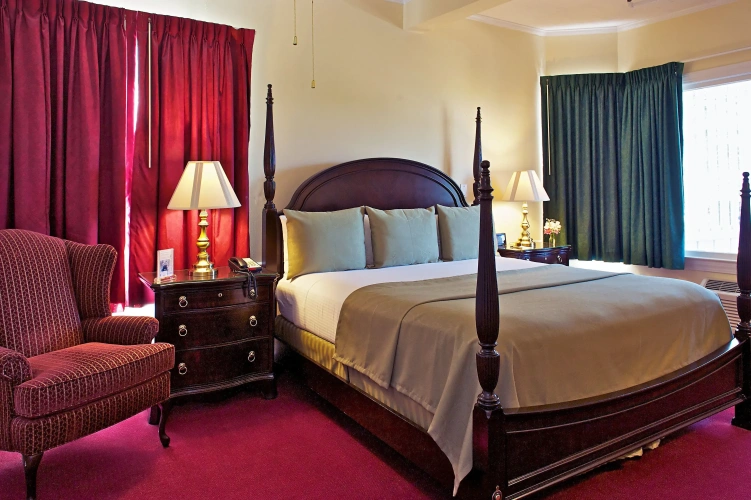 Standard Double Suite