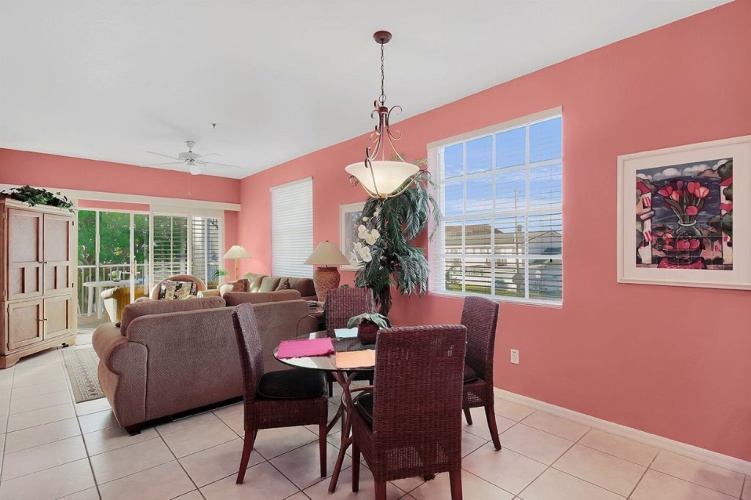 2 Bedrooms Cottage