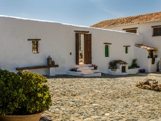 3 Bedrooms Family Cottage with mountain view