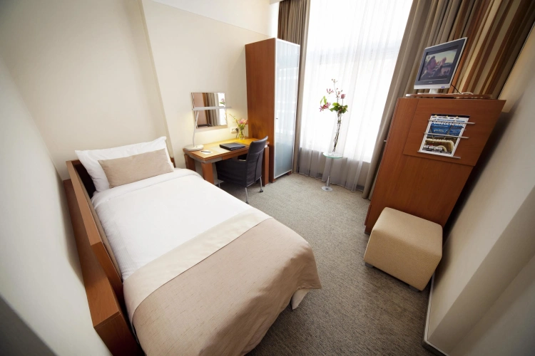 Snug Single room