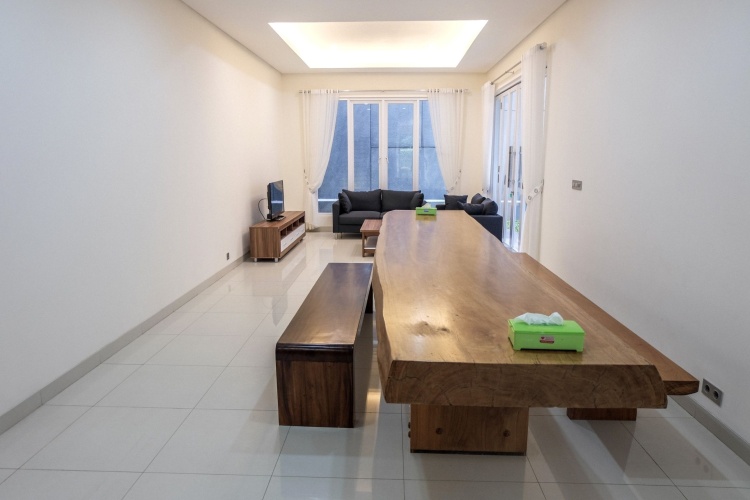 4 Bedrooms Villa