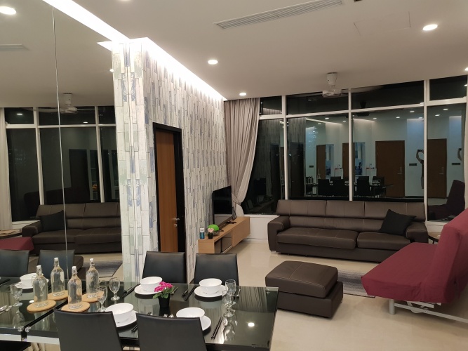 2 Bedrooms Apartment