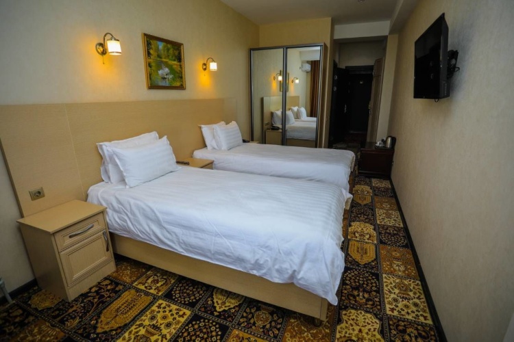 Double Suite