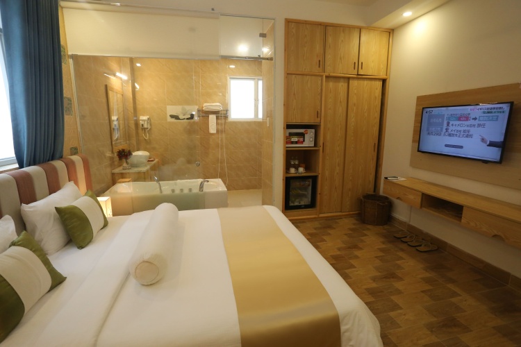 Deluxe Double room with view