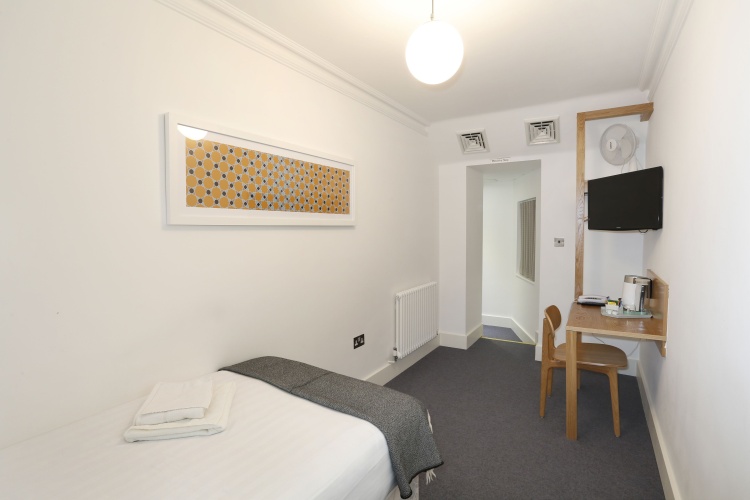 Standard Single room