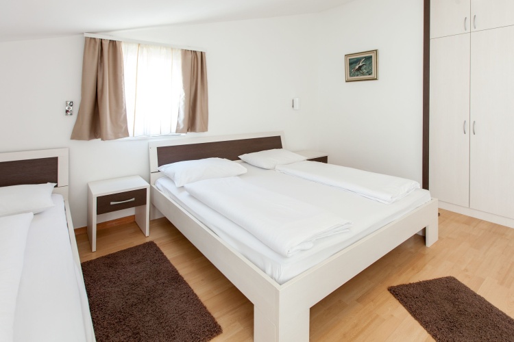 Standard Triple room with balcony and with sea view